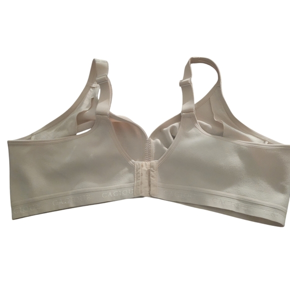 Cacique unlined full coverage no wire bra - 50D.           J60 - Picture 3 of 10